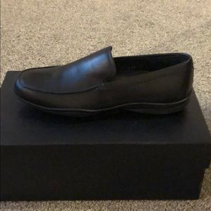 7.5 Prada loafer 1645